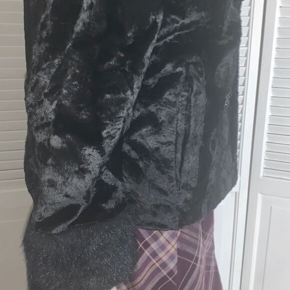 Vintage Black Short Fur Coat Size Small - Picture 4 of 16